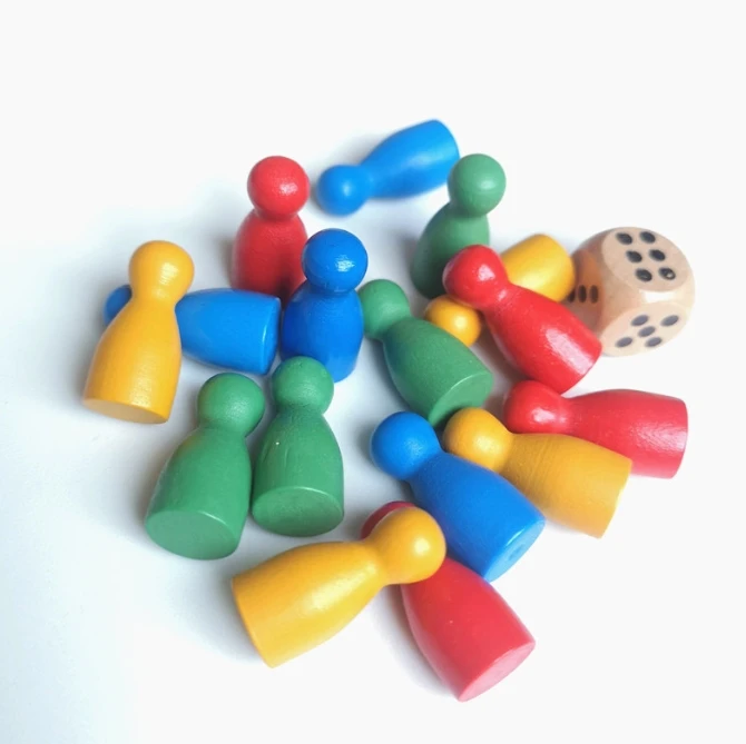 100 Stück bunte Holz-Schachmar – Board Game The Sims Bewertung und Preis